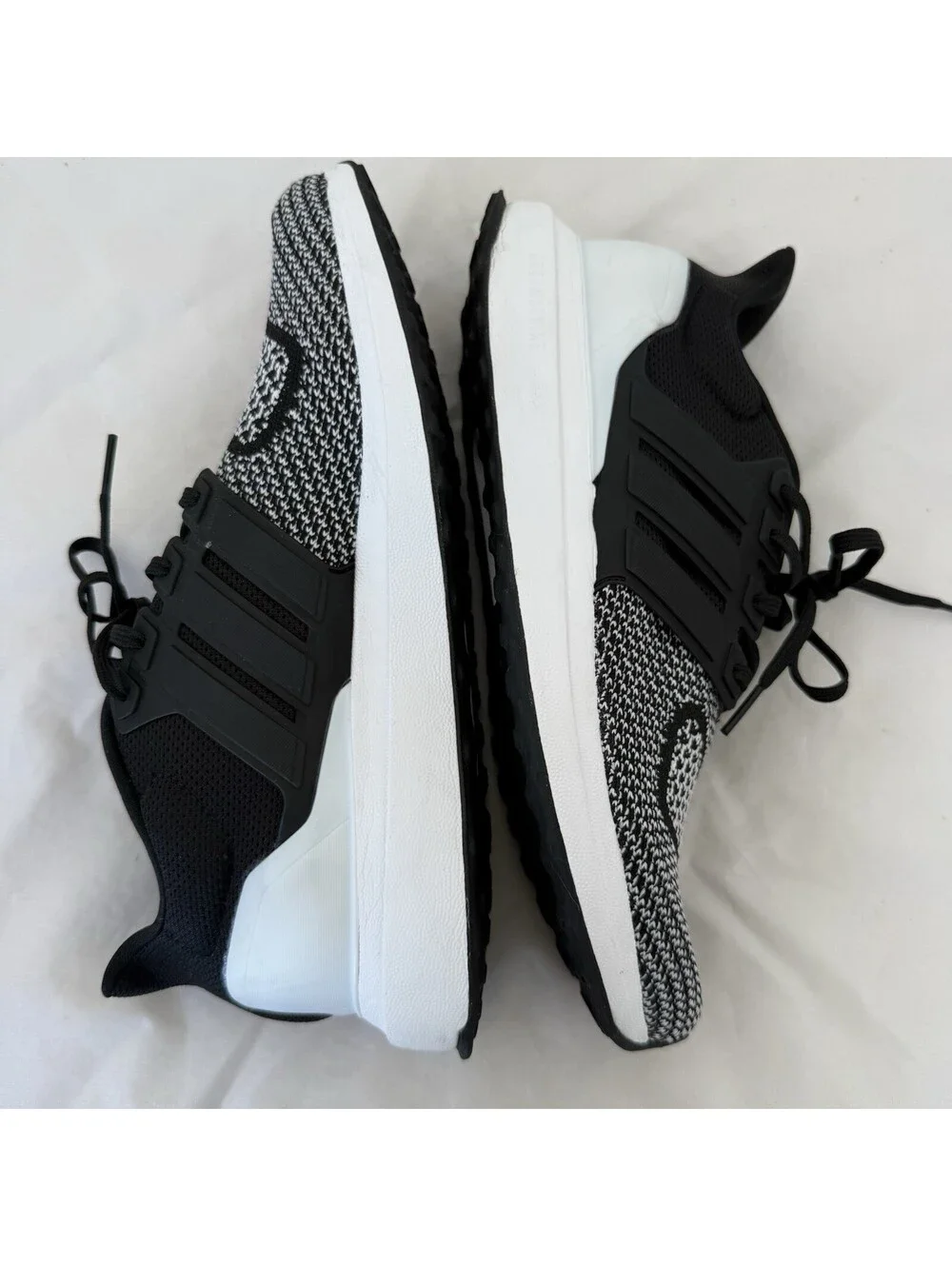 Adidas Ultradream DNA Men's Shoes Size 9.5 Black White JS0313 Running Walking